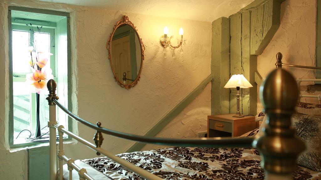The Edge Accommodation Χάντερσφιλντ Δωμάτιο φωτογραφία