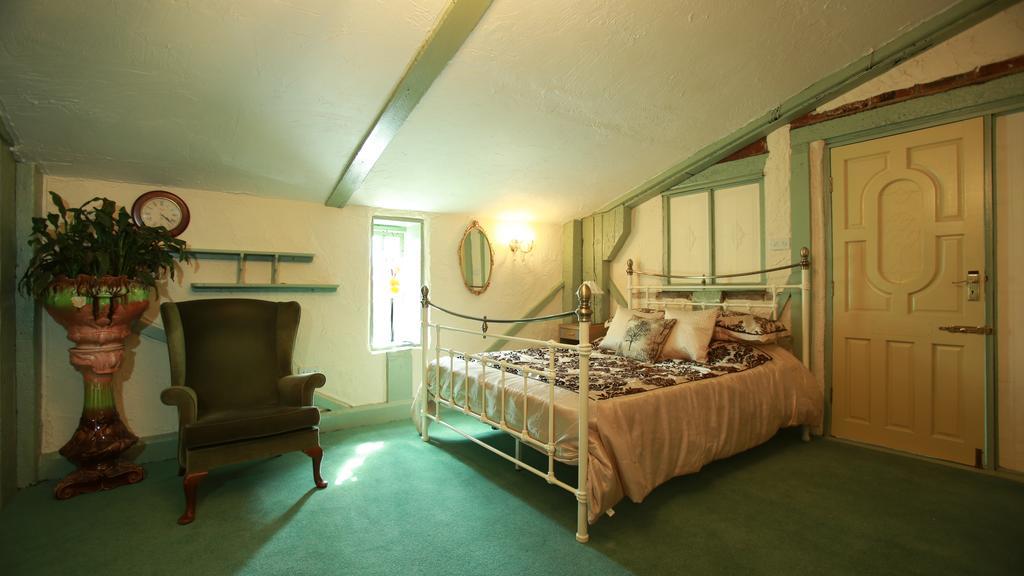 The Edge Accommodation Χάντερσφιλντ Δωμάτιο φωτογραφία