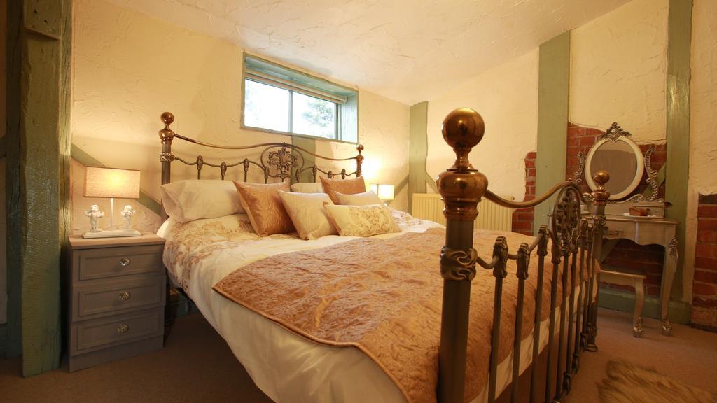 The Edge Accommodation Χάντερσφιλντ Δωμάτιο φωτογραφία